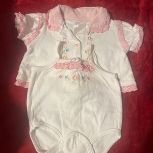 Baby girl's outfit